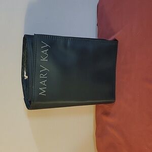 Mary Kay Black Hanging Cosmetic/Makeup Bag